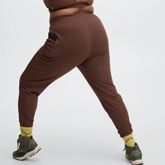 Fabletics On The Go Cold Weather Jogger, Color Cacao Size 2X - Picture 2 of 15